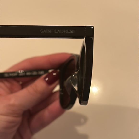 Authentic Saint Laurent Black Round Sunglasses - Picture 6 of 6